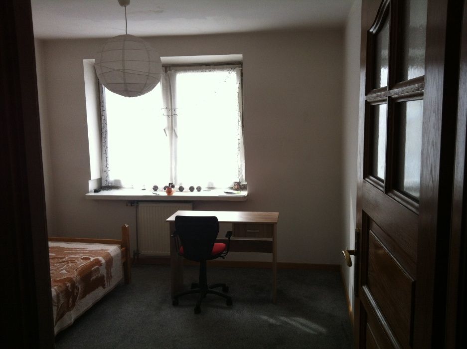 Pokój do wynajęcia niedaleko śródmieścia.