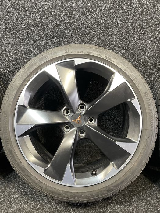 Продам Б/У диски Seat 7.5R18 ET46 5x112 Dia57.1