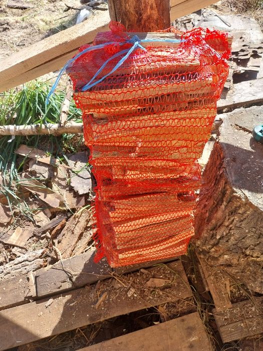 Drewno  I drewno rozpalkowe,  Brykiet