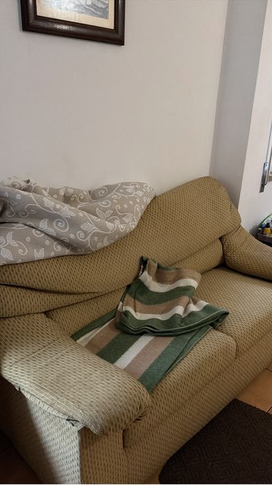 Sofá de sala usado