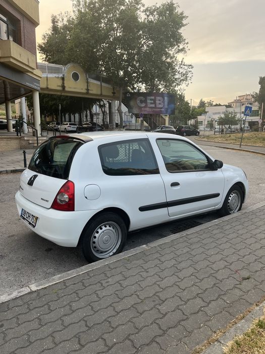 Renault Clio II storia 1.5 dci comercial