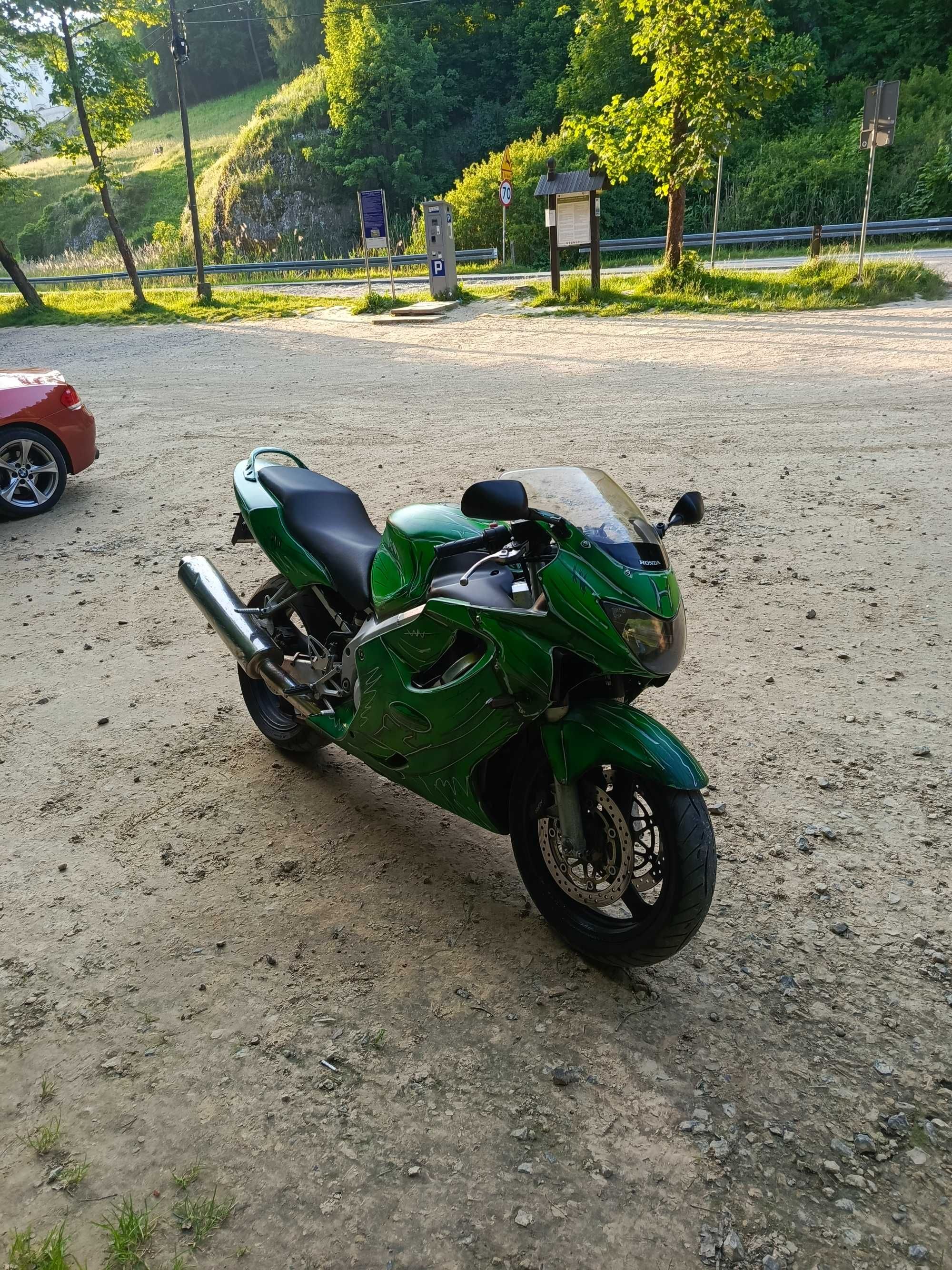Honda CBR 600 F4
