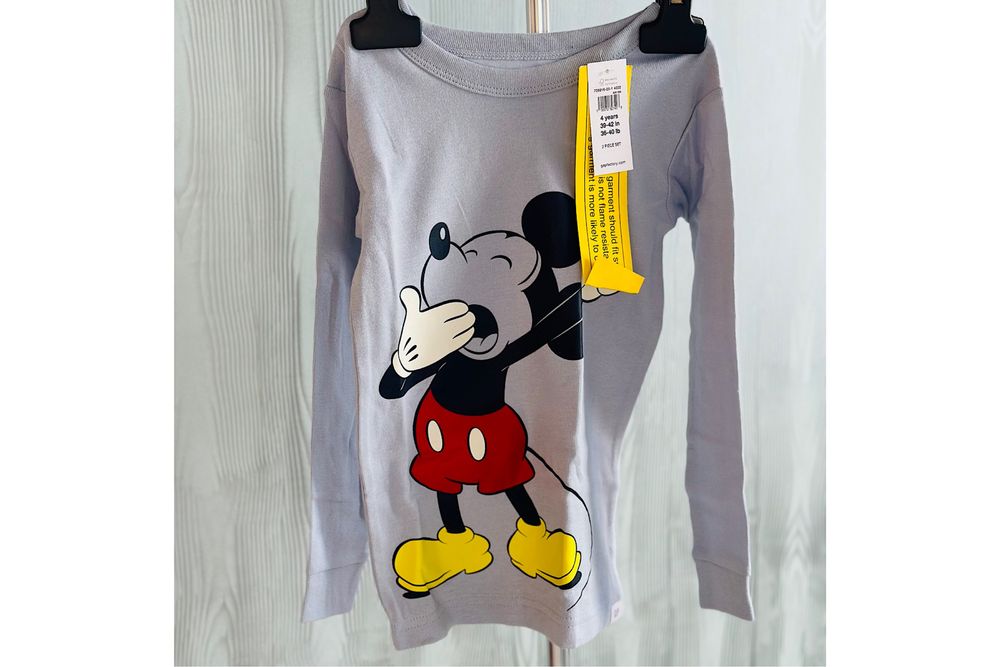 Нова!  Піжама Gap  Disney, на 4 роки