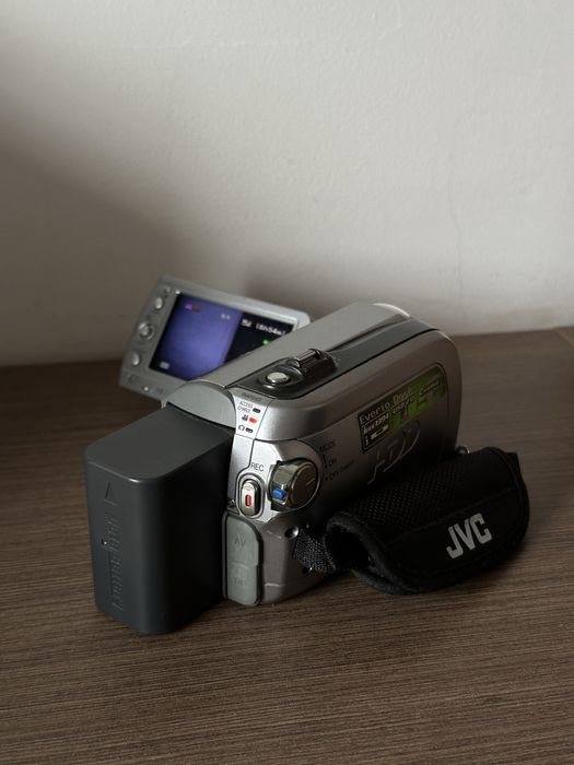 Kamera JVC Everio GZ-MG135E 30GB