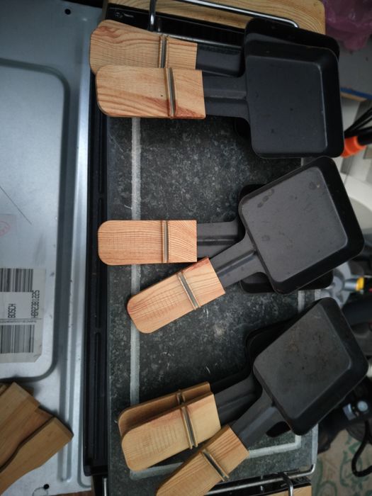 Раклетниця-гриль