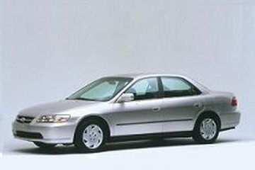 Honda Accord 1.8 після ДТП