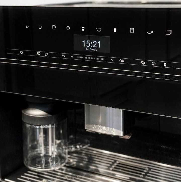 Miele / Міле Кавомашина CVA 7440, вбуд. резервуар 2.7 л