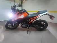 KTM DUKE 125 - 8.000Kms
