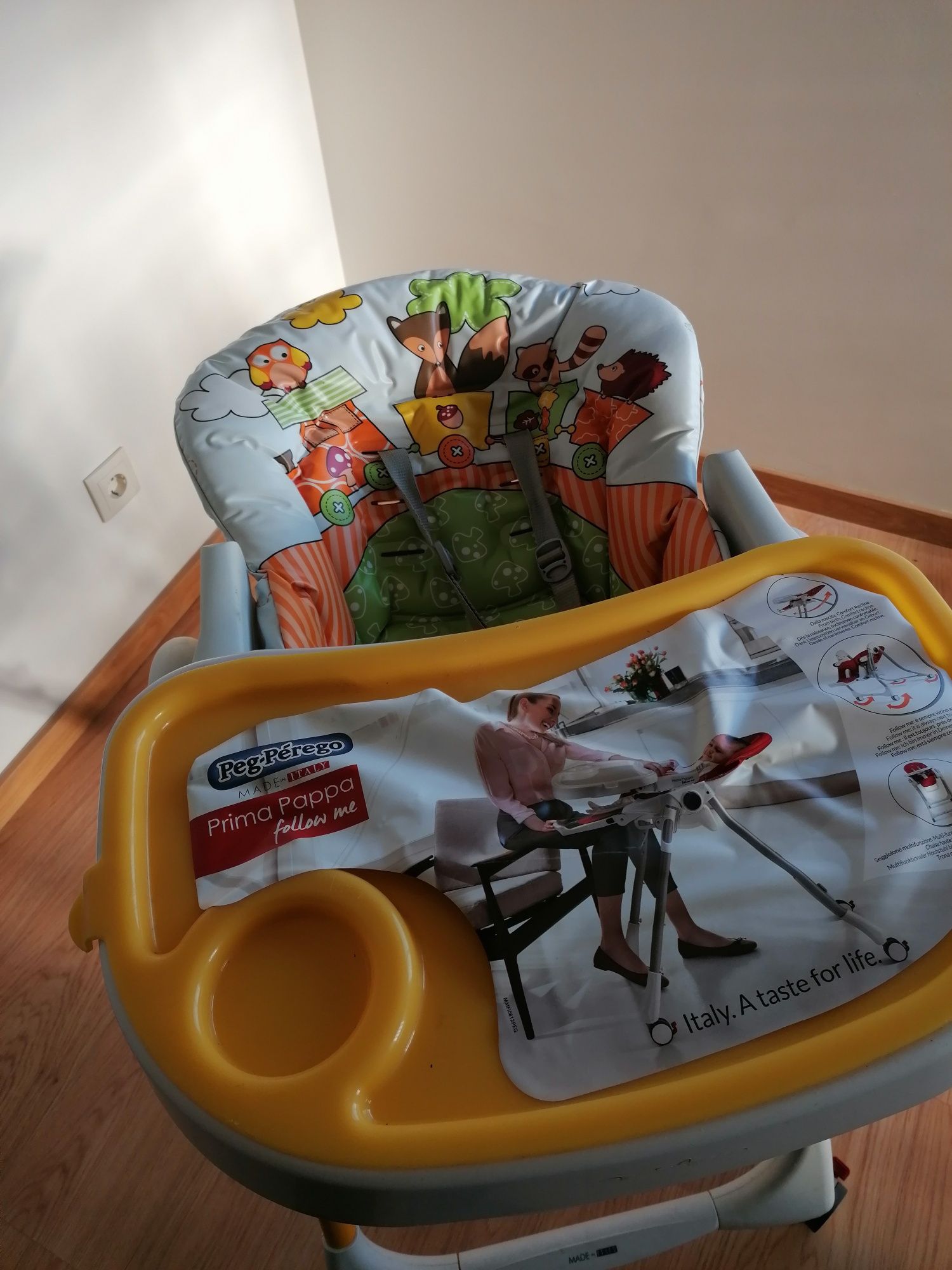 Cadeira de alimentação bebe