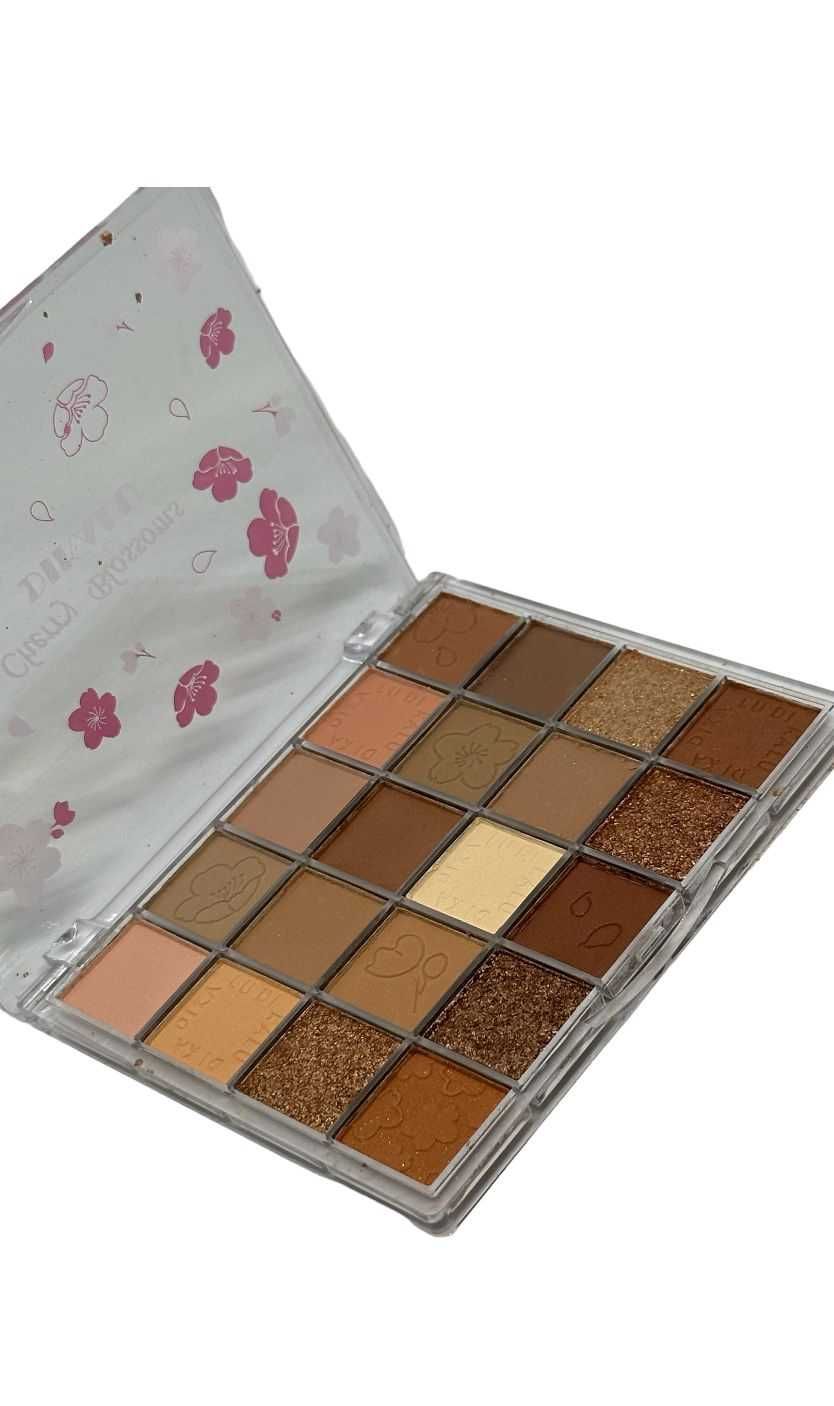 Cienie do powiek Paleta 20 odcieni "Kwiaty Wiśni" kod 1640