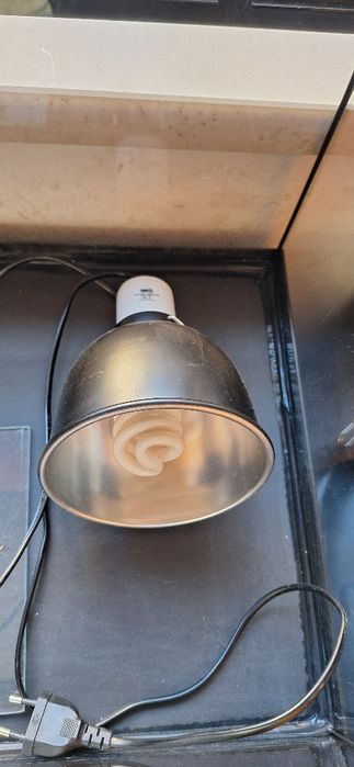 Aquário com equipamento