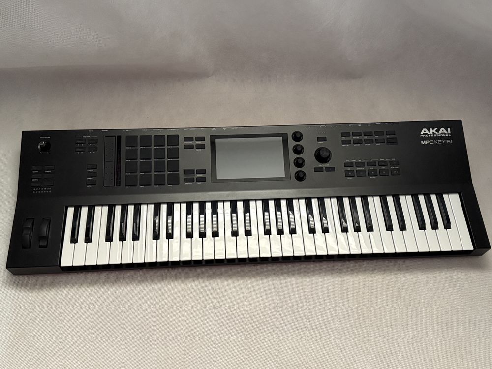 Akai Mpc Key 61 standalone + 1TB dysk