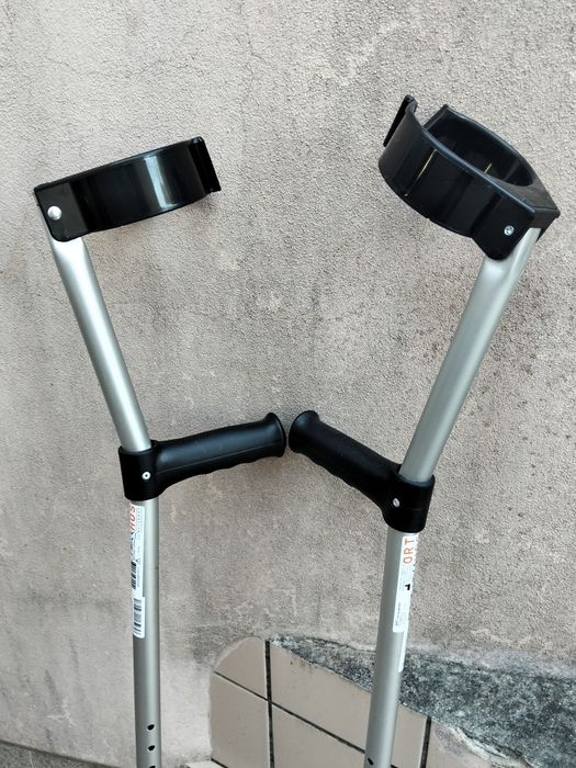 Par de muletas/canadianas novas