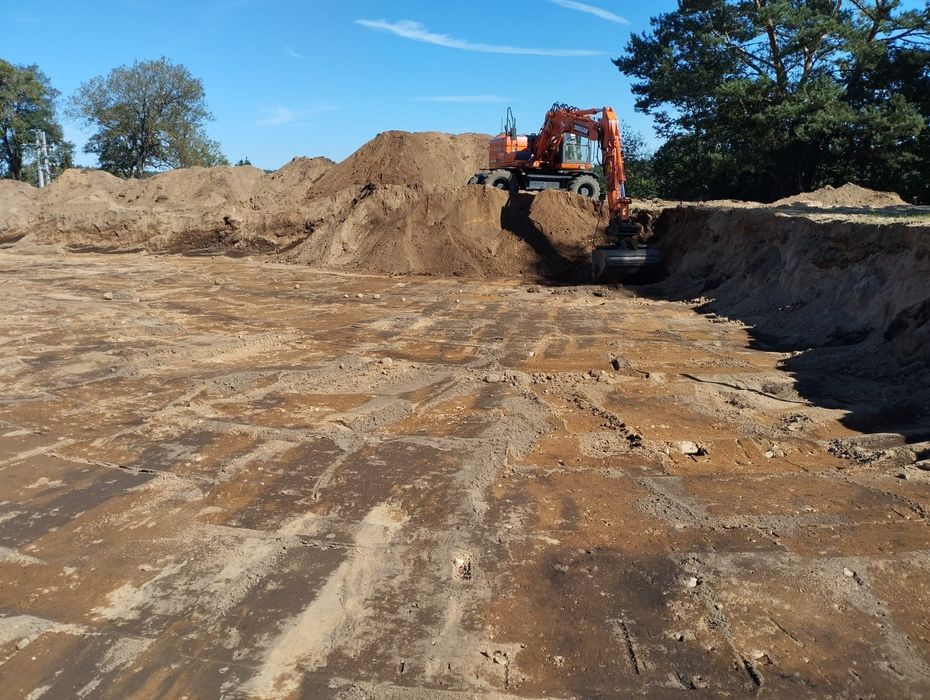 Prace ziemne .koparki