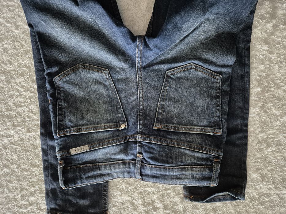 Calças de ganga tamanho 140 criança