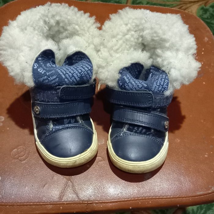 Черевики,чоботи,сапожки