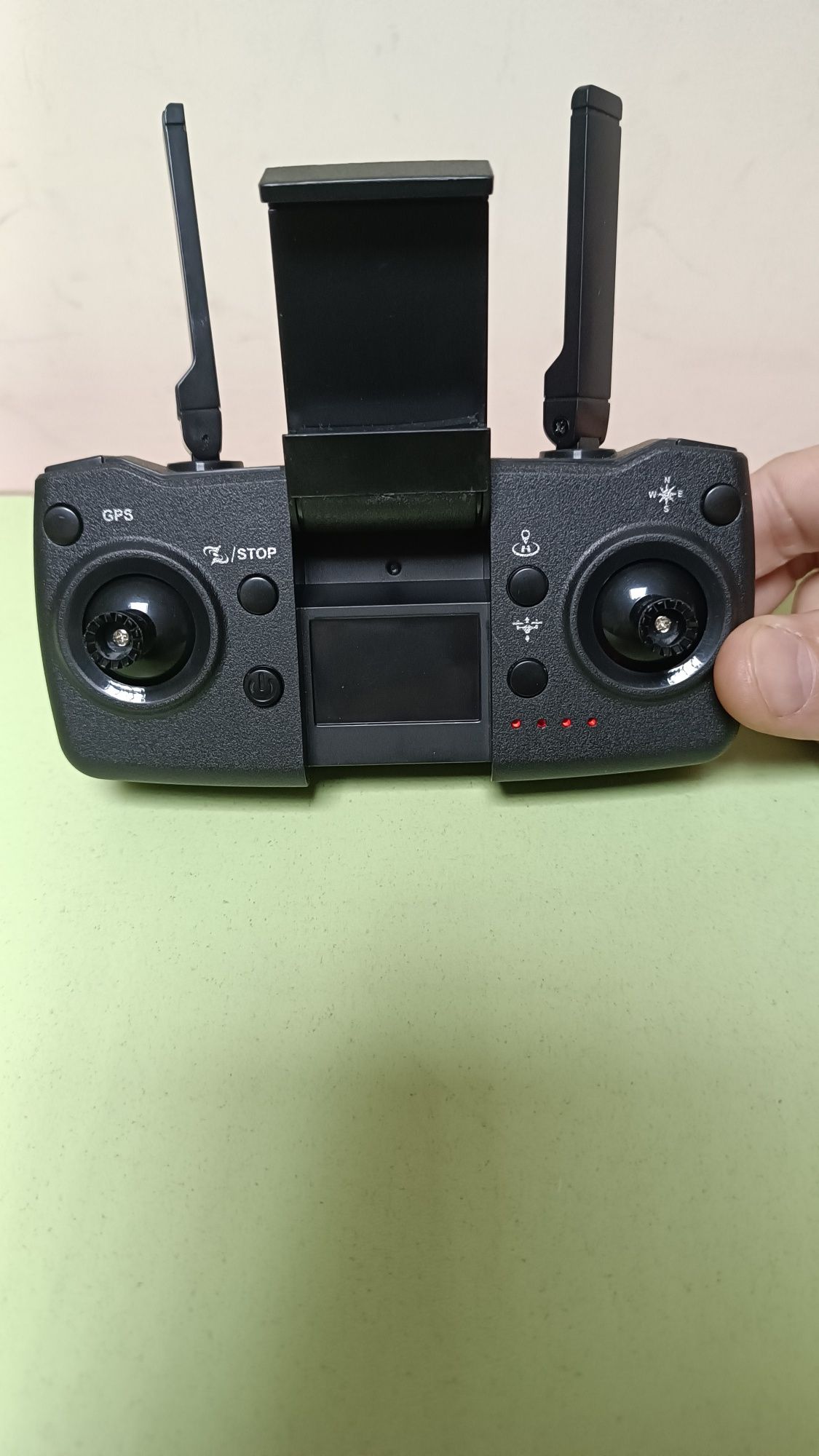 Продам дрон WING - 12 камера 4К