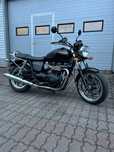 Triumph Bonneville 900SE wtrysk niski przebieg .