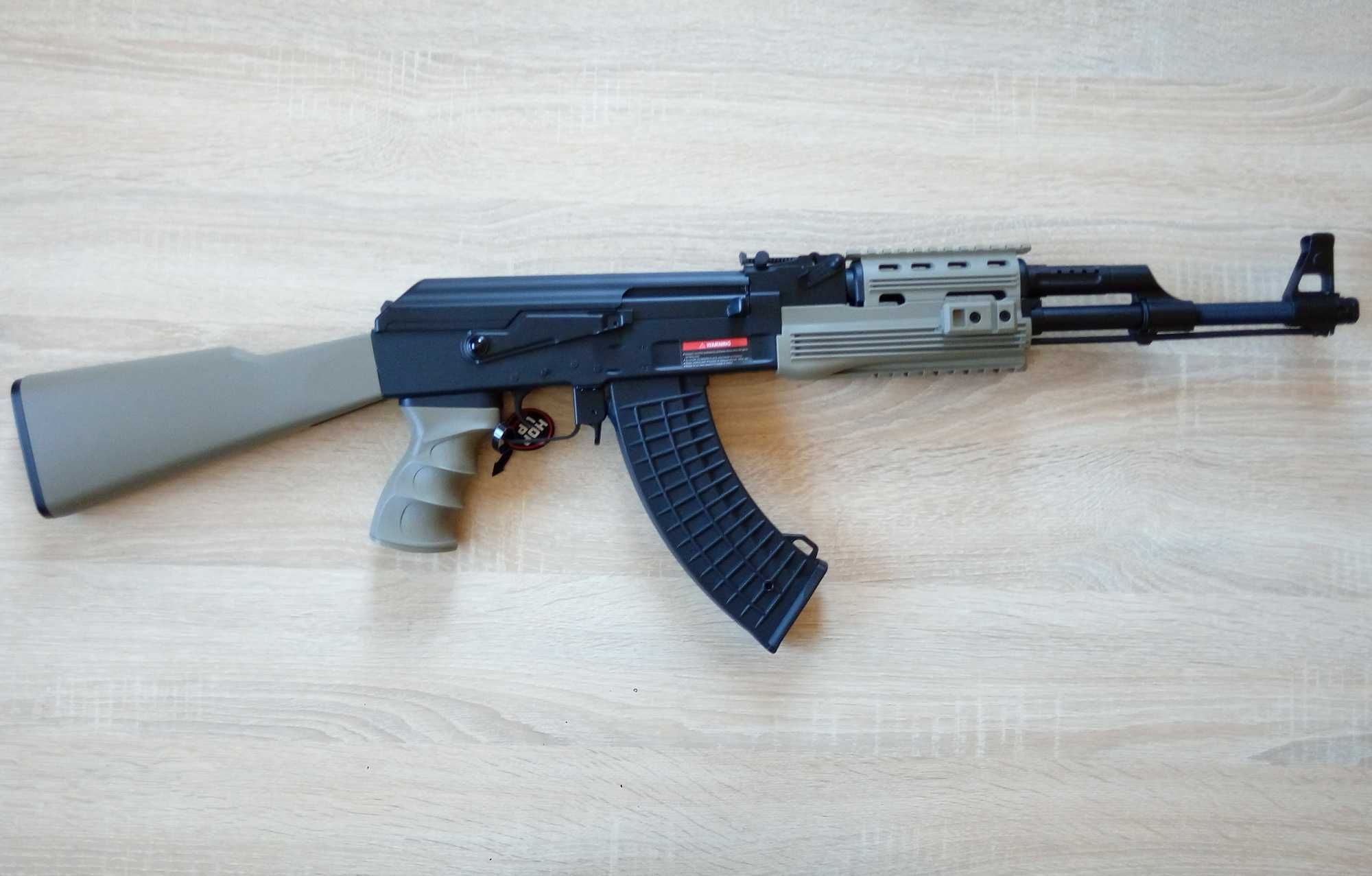 Игрушечный автомат Калашникова АК 47 Tactical AEG, детский на пульках