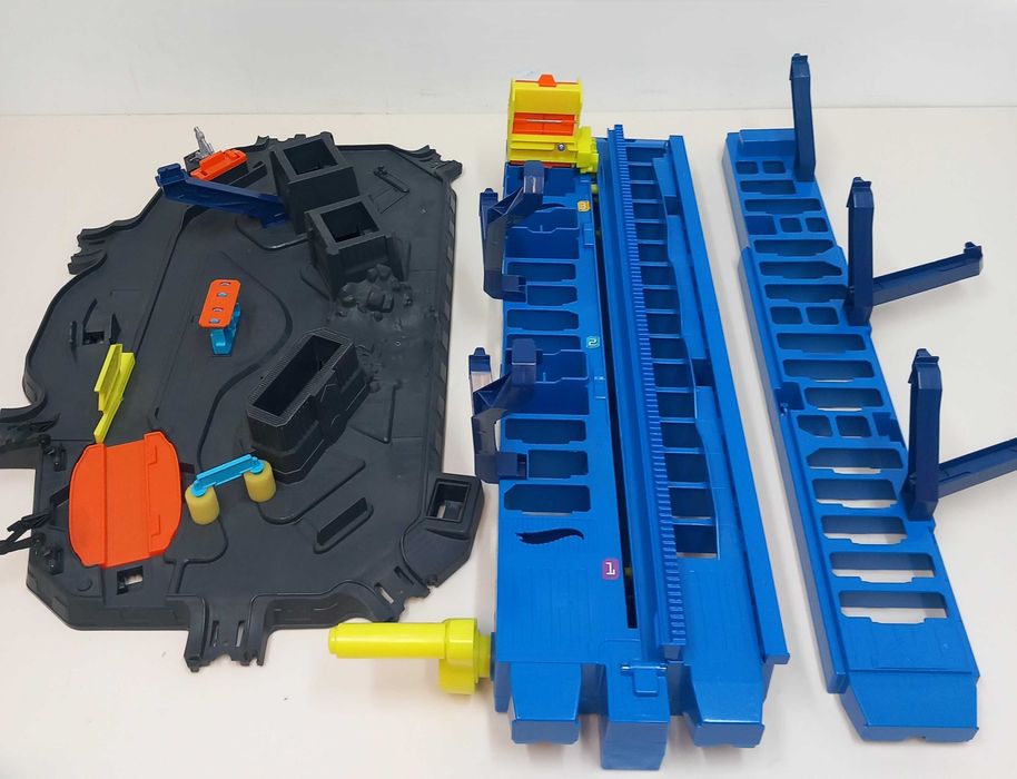 Mattel Hot Wheels City GJL14 Mega Garaż Atak Dinozaura T-Rex H14