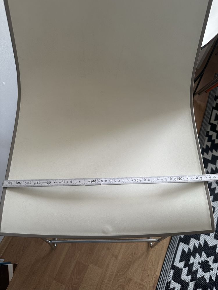 Hoker Arper Catifa46 wysokie krzesło stołek  barowy białe szare czarne