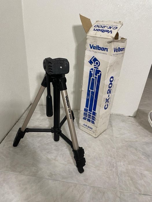 Продаю штатив для фото відеозйомок