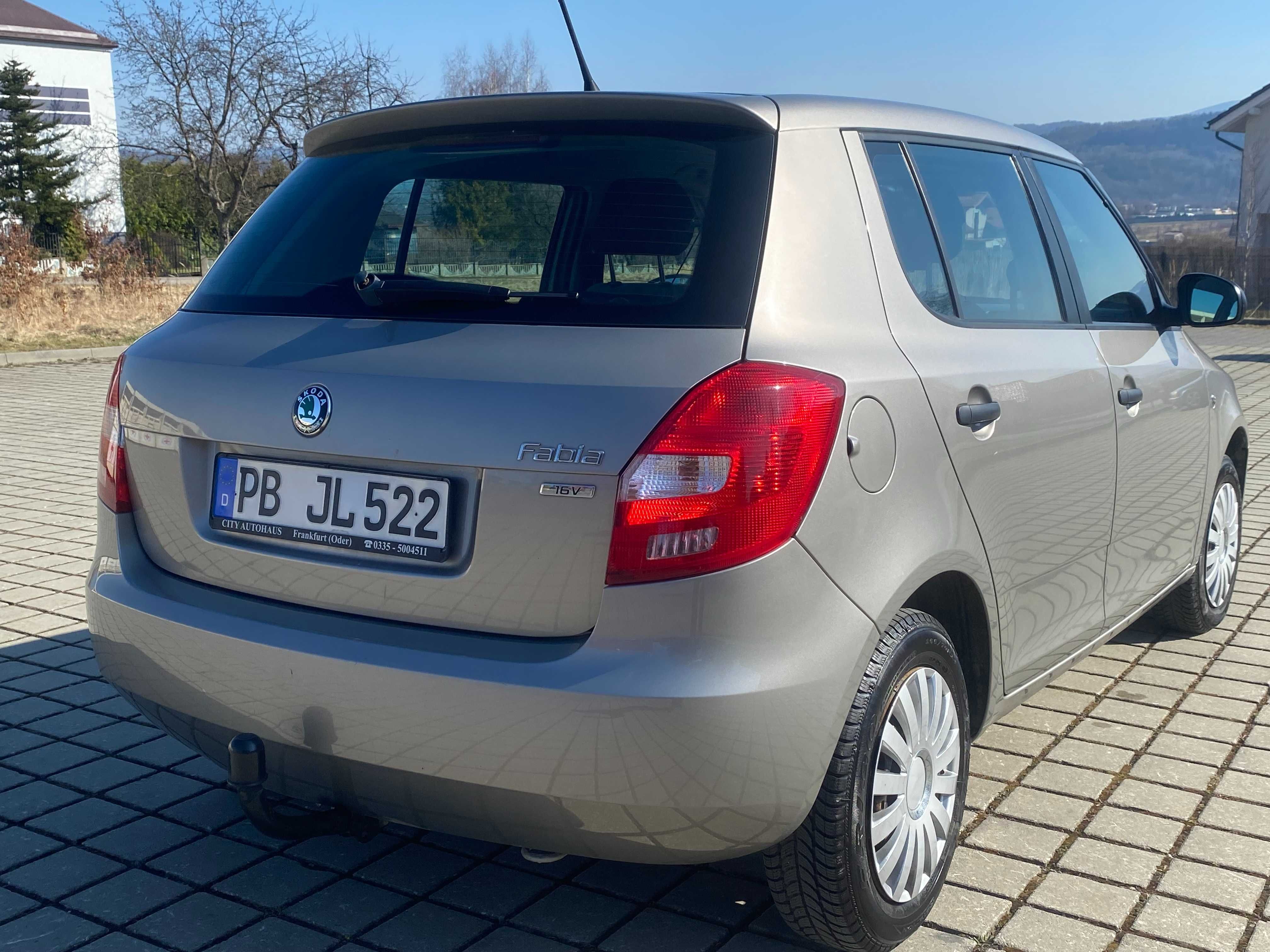 SKODA FABIA 2013 POJ. 1.4 BENZ. MPI 86 KM przeb.143000 serwis oryginał