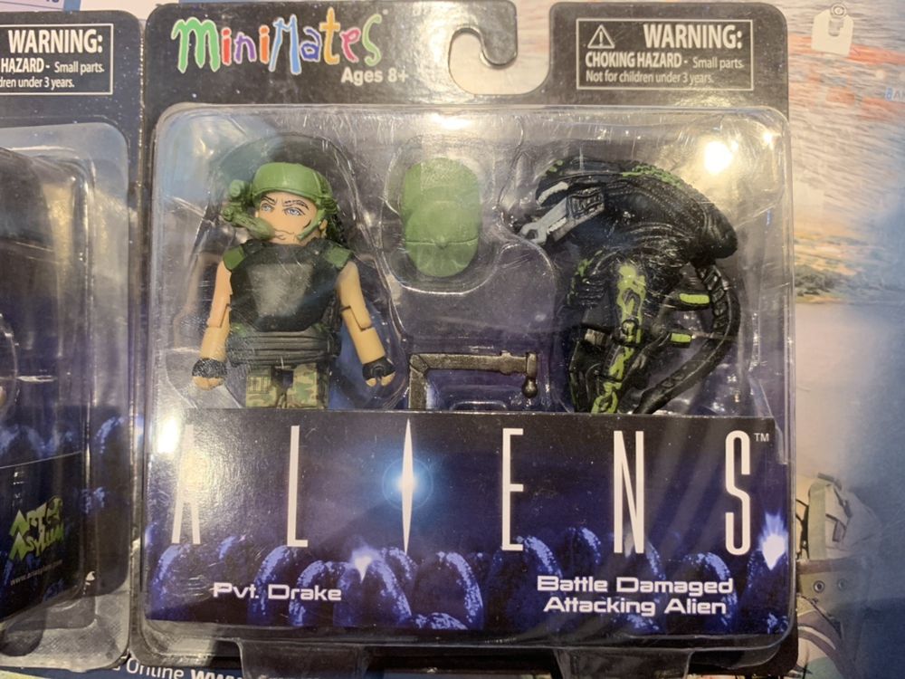 Aliens Mini mates