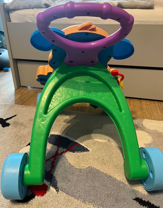 Chodzik - pchacz Szczeniaczek Fisher Price