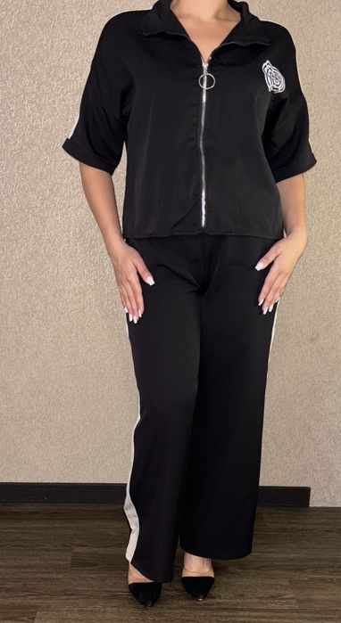 Продам косюм женский