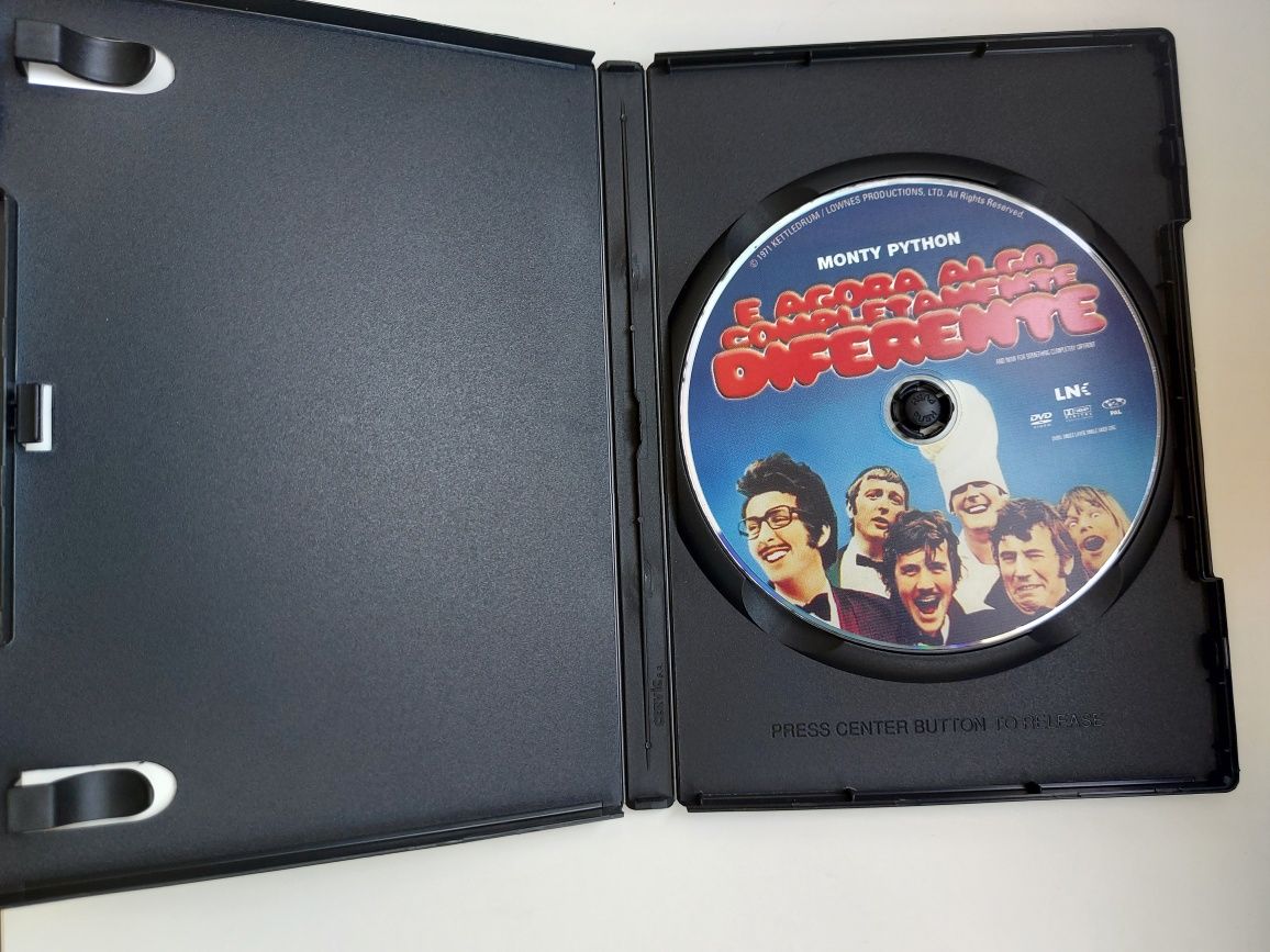 DVD MONTY PHYTON E agora algo completamente diferente