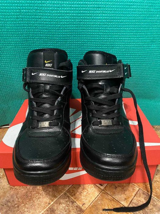 Продам кроссовки Nike Air Force 1, кожа