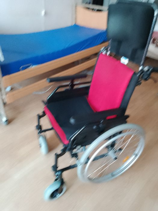 Sprzedam wózek inwalidzki