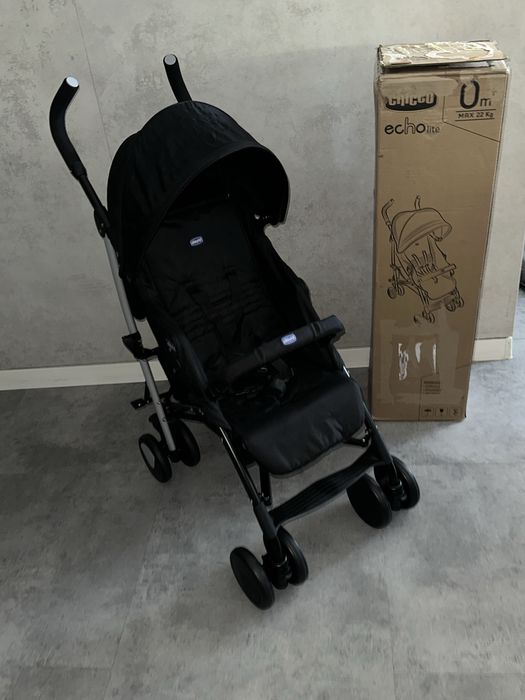 Wózek spacerowy typu parasolka do 22 kg