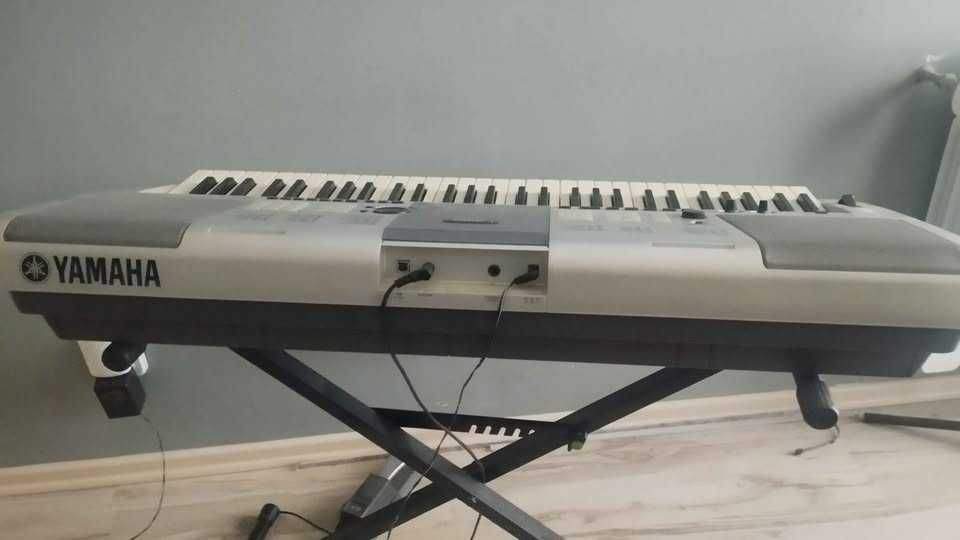Keyboard Yamaha PSR E403, organy