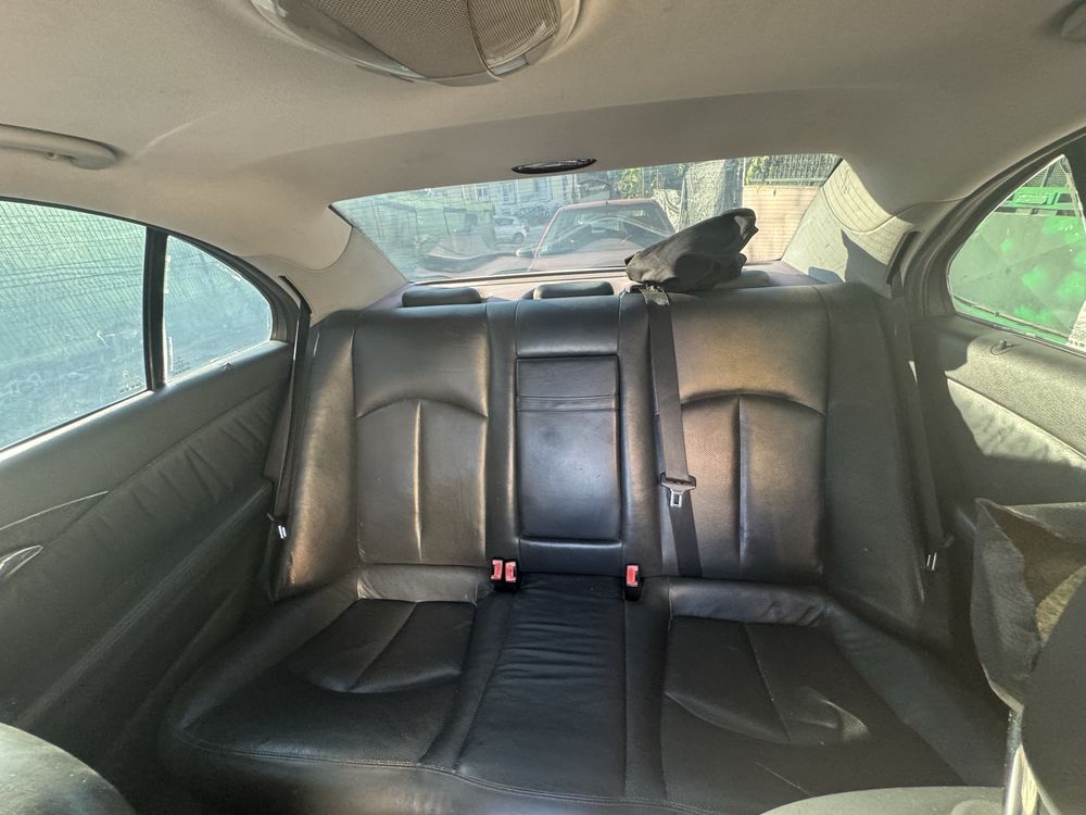 Mercedes-benz E270 avantgarde