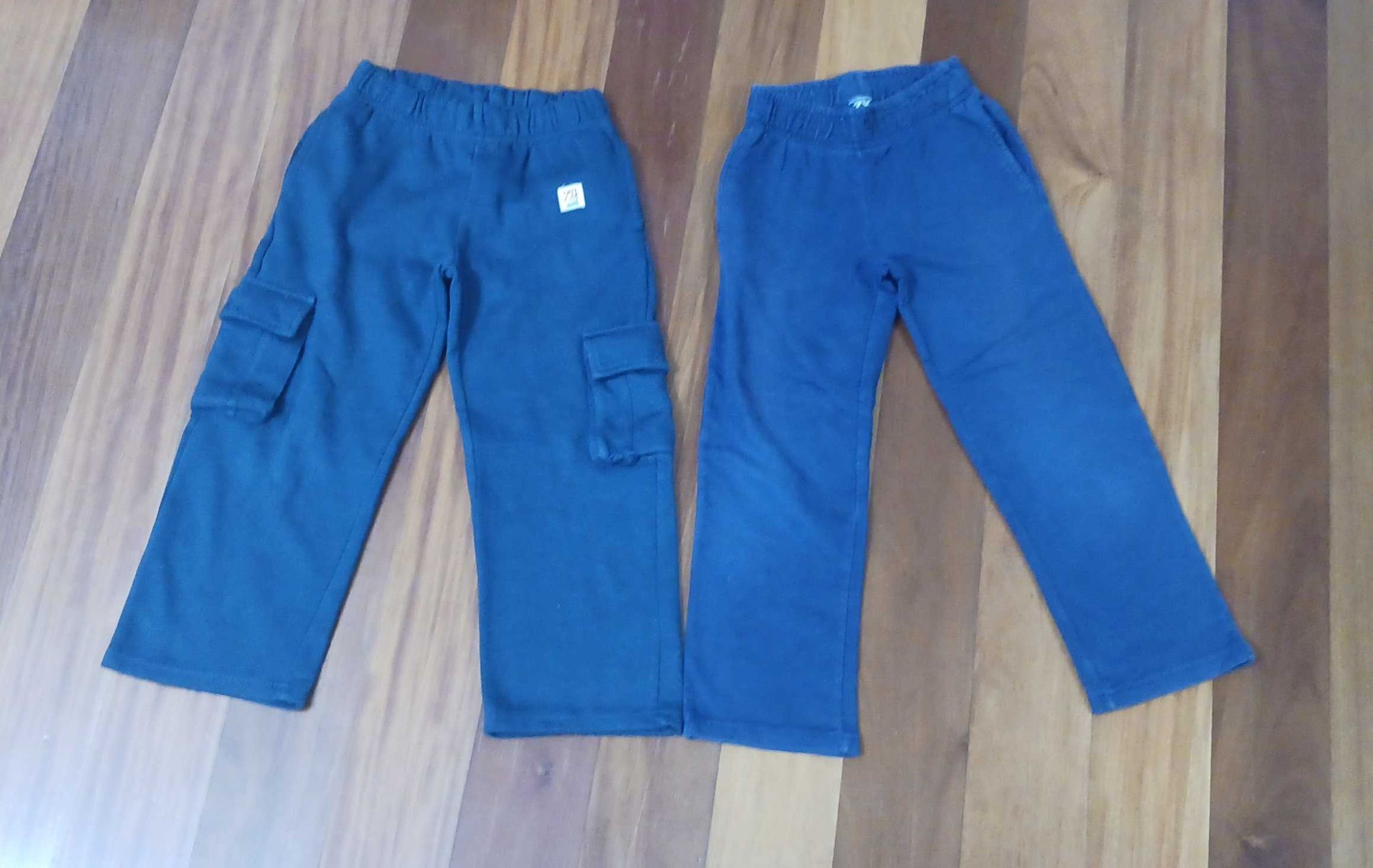 Conjunto de 4 calças de treino para criança - 4/5 anos