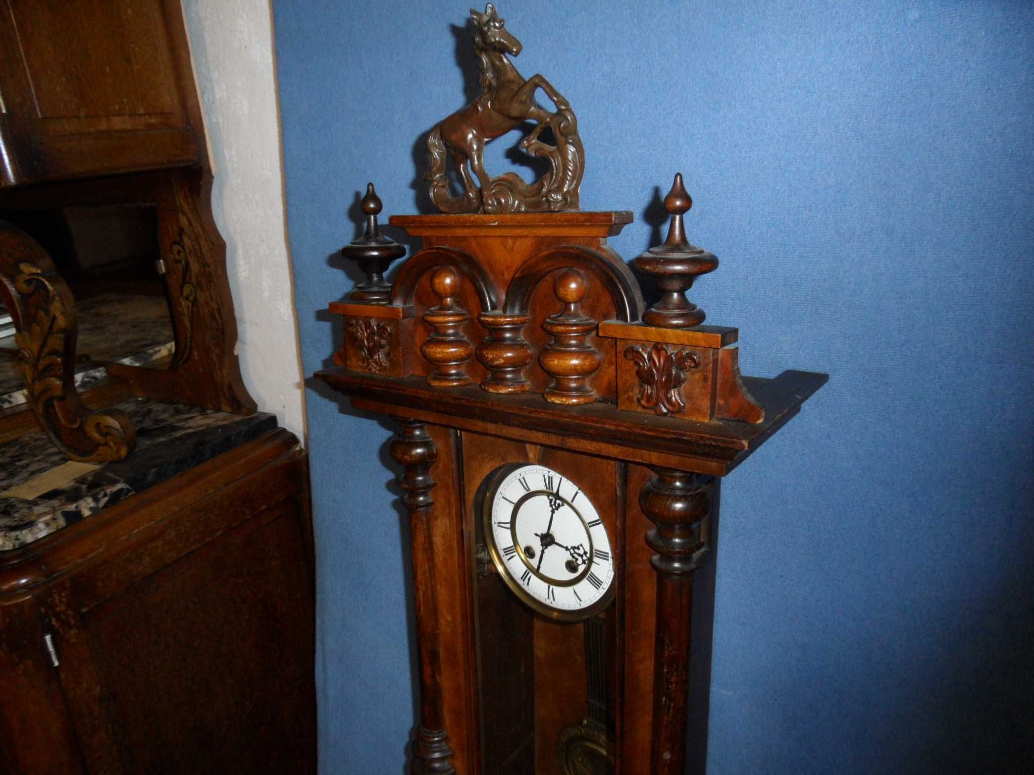 Antyk Zegar Figurowy z Koniem Junghaus  z Niemiec