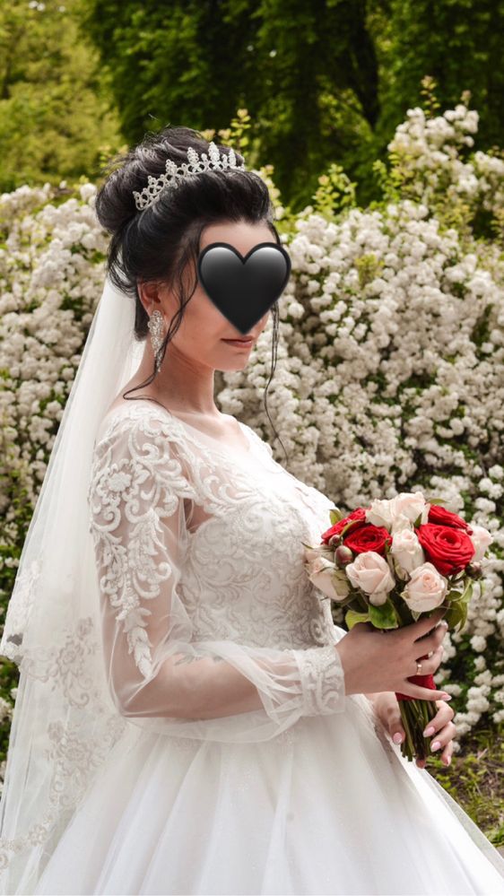 Весільна сукня + круг