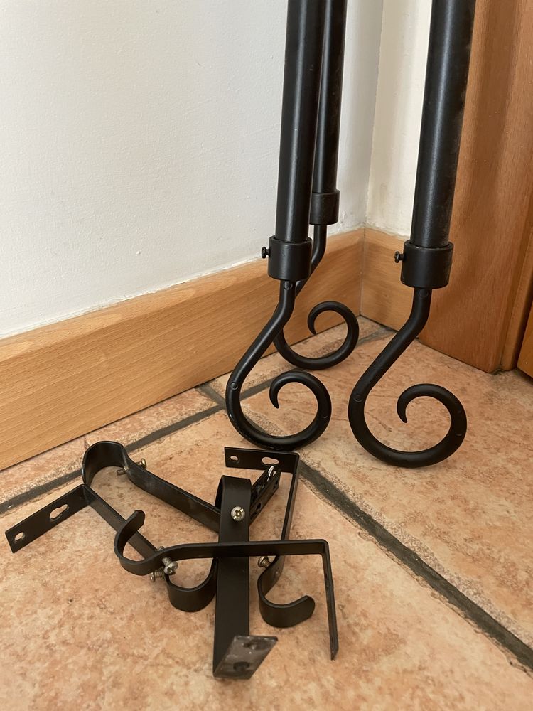 Varões extensíveis de cortinados
