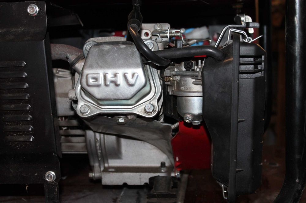 Генератор 220\380 . 8500 Квт. СТАРТЕР+Ручний пуск.