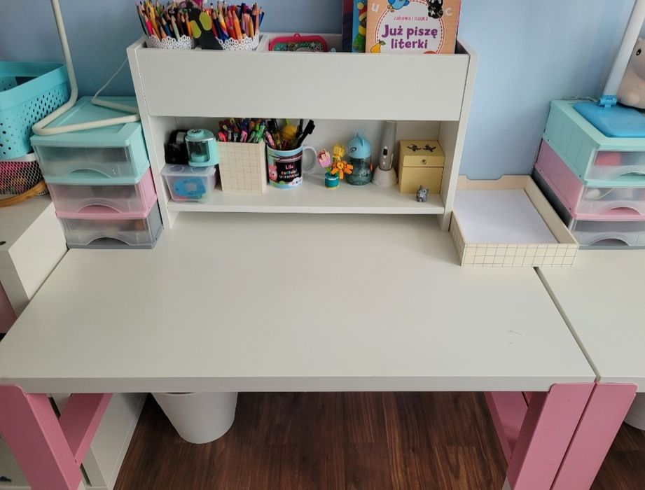 Biurko Ikea Pahl z nadstawką