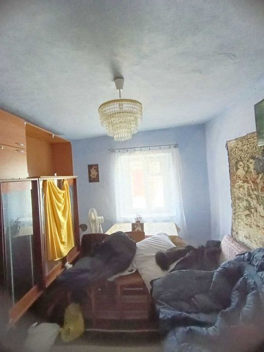 Продаю будинок, 8-ма Воєнна