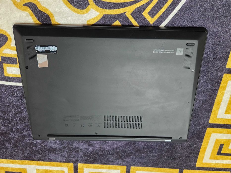 Lenovo ThinkPad X1 Carbon Gen 10 i5-1240P/16GB/256 SSD/14'' FHD WIN 11