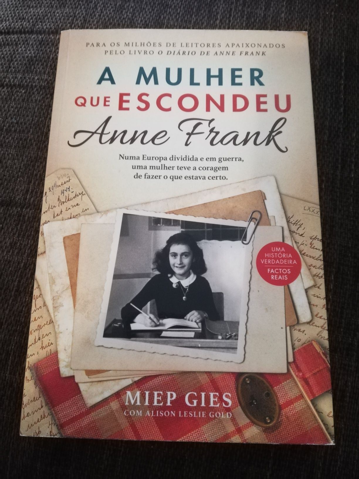 Livros sobre Auschwitz