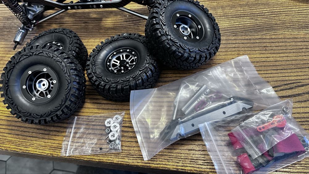 Podwozie SCX10 crawler 313mm CNC , bedlock .