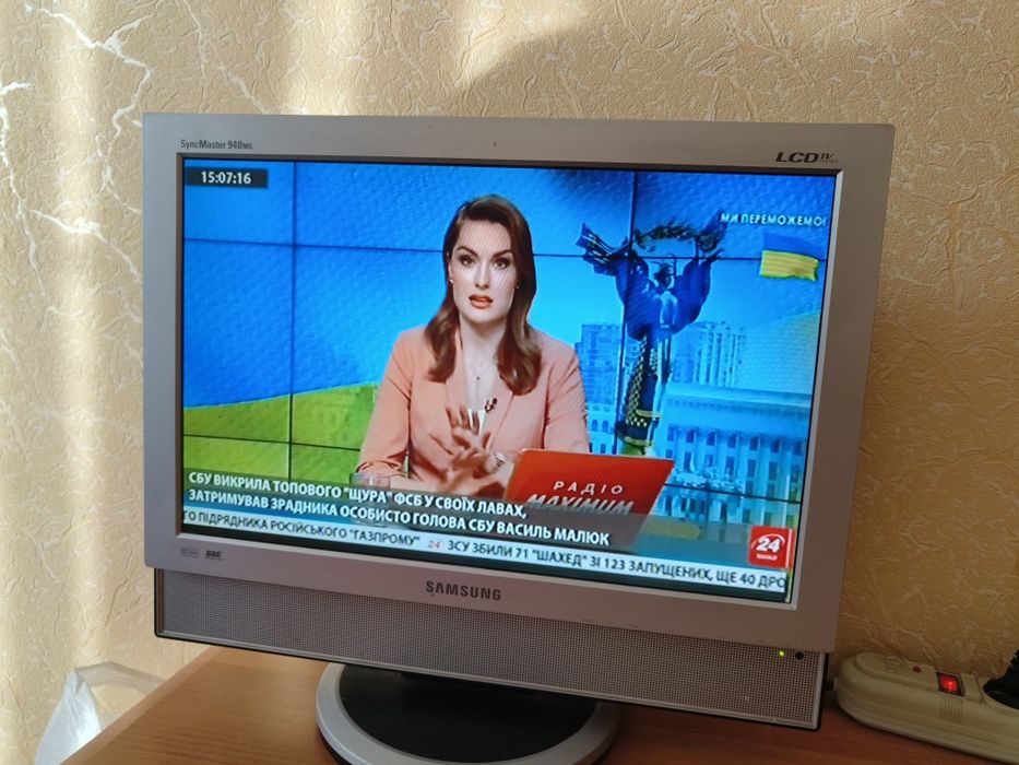 Монитор 19 телевизор Samsung 940MG Wide TV