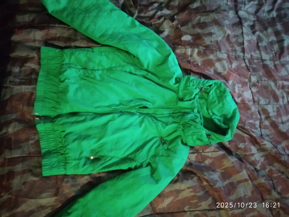 Віддам куртку найк