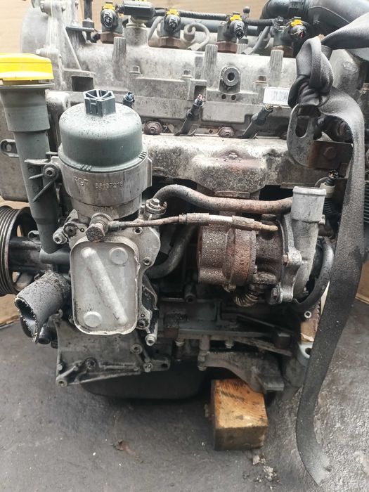 Мотор Двигун Опель Opel Комбо Корса 1.3 CDTI Z13DT