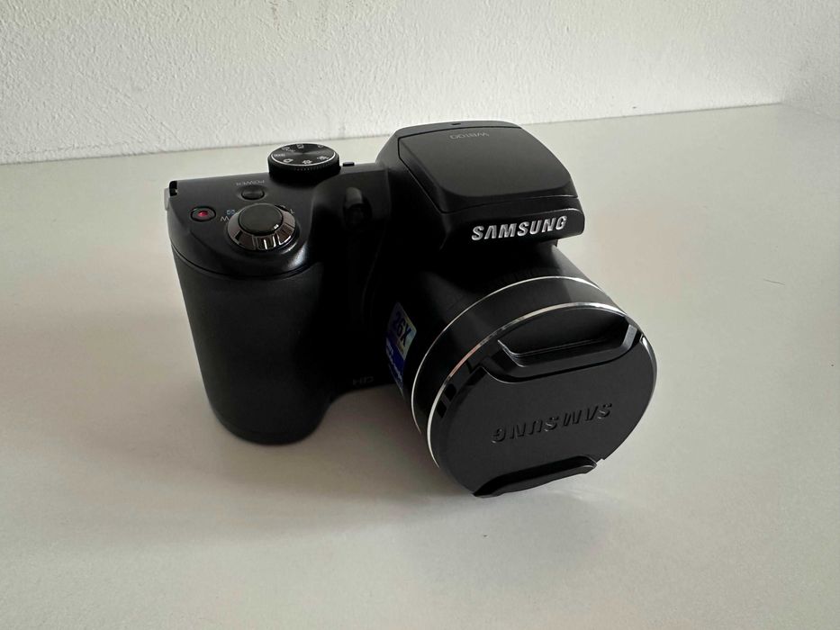 Máquina fotográfica Samsung WB100